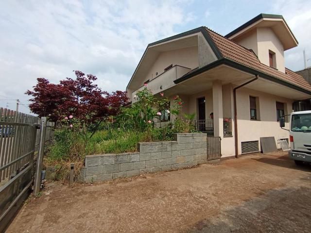 Villa in vendita a Busto Garolfo MI