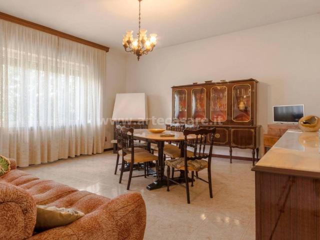 Villa in vendita a Busto Garolfo MI