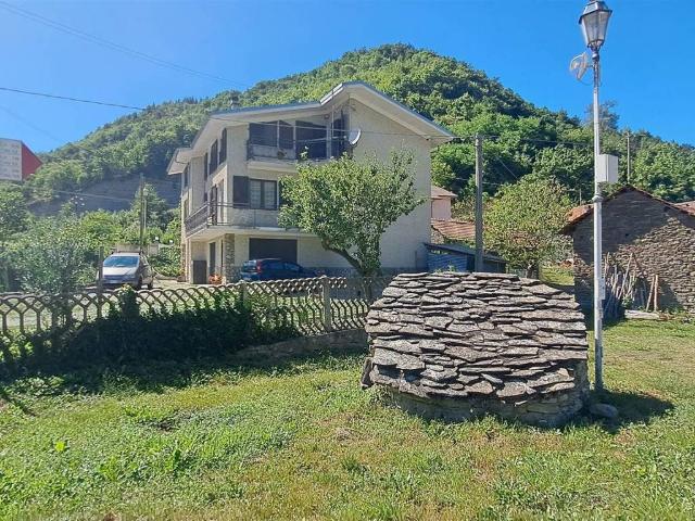 Villa in vendita a Gottasecca CN