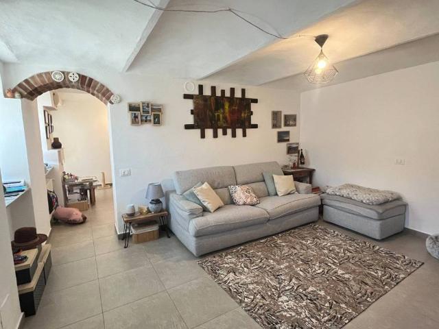 Villa in vendita a Govone CN