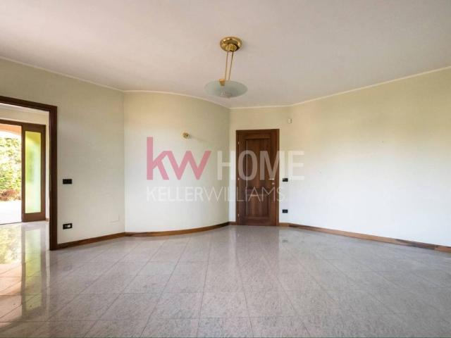 Villa in vendita a Gozzano NO
