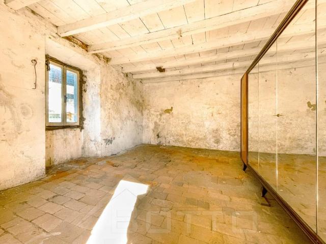 Villa in vendita a Gozzano NO