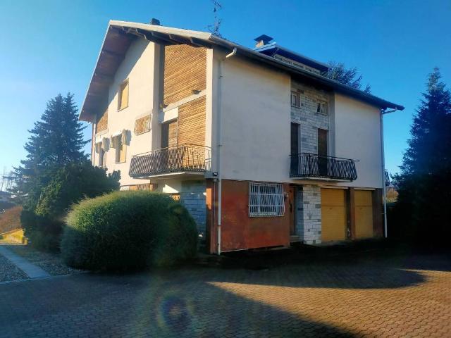 Villa in vendita a Gozzano NO