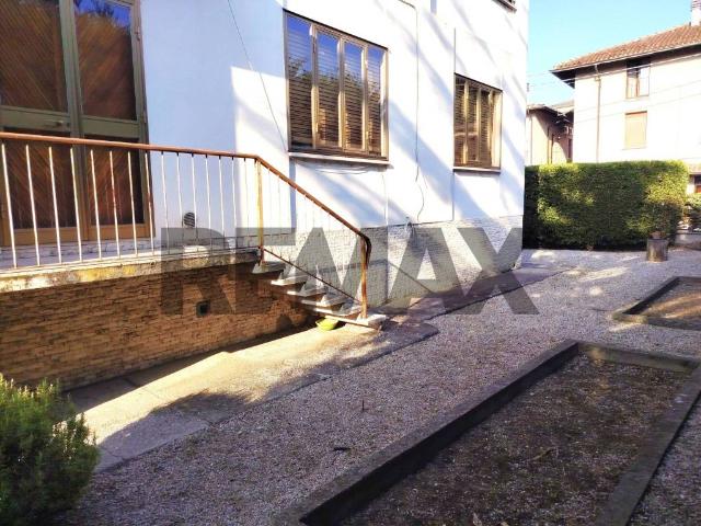 Villa in vendita a Goito MN