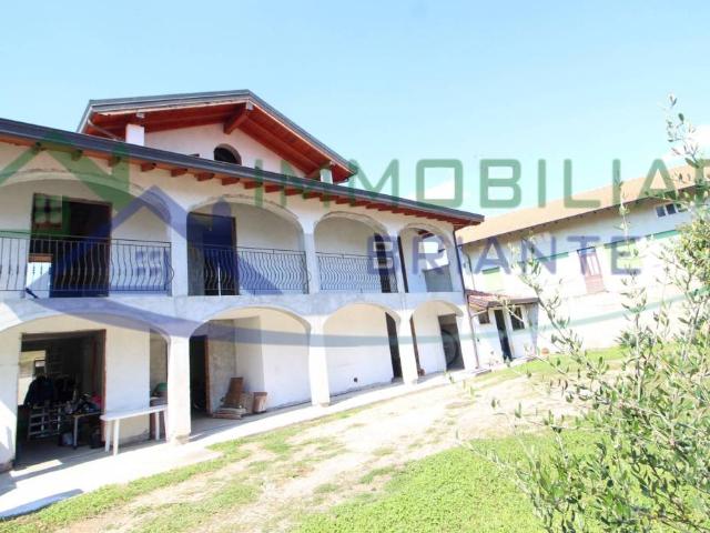Villa in vendita a Golasecca VA