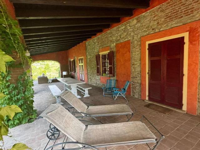 Villa in vendita a Golferenzo