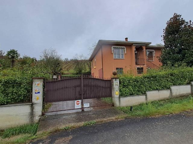 Villa in vendita a Golferenzo PV