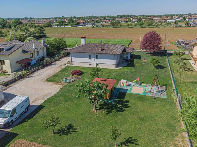 Villa in vendita a Gonars UD