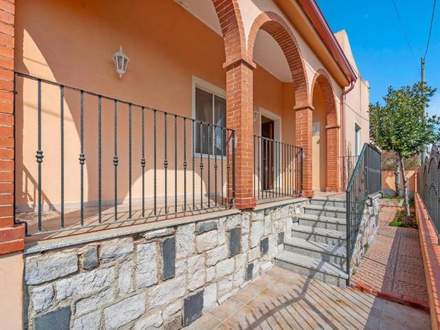 Villa in vendita a Gonnosnò OR