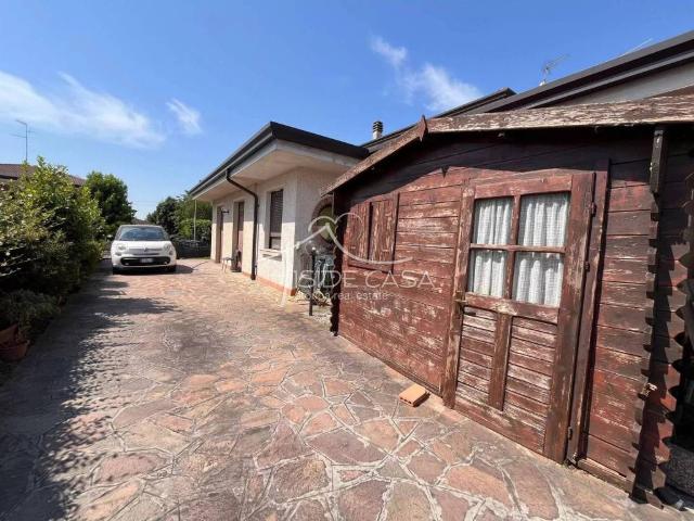 Villa in vendita a Gonzaga MN
