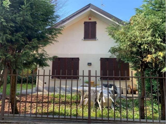 Villa in vendita a Gorgonzola MI