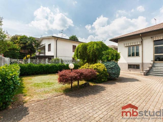 Villa in vendita a Gorla Maggiore VA