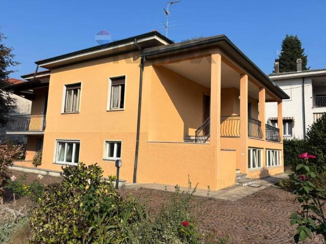 Villa in vendita a Gorla Maggiore VA