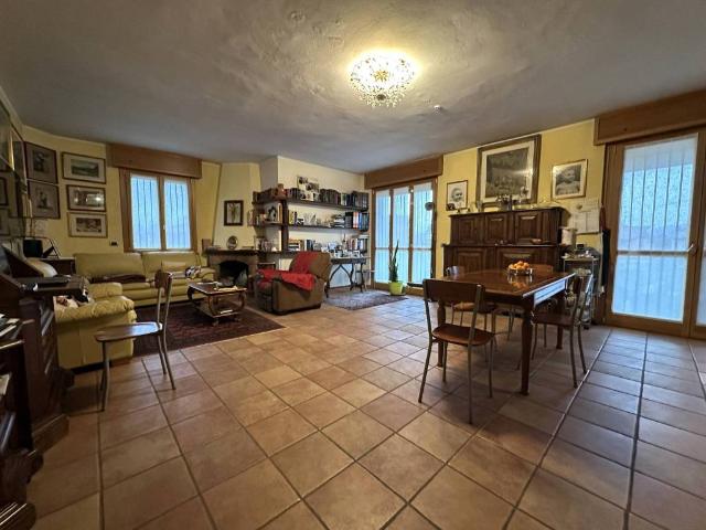 Villa in vendita a Gorle BG