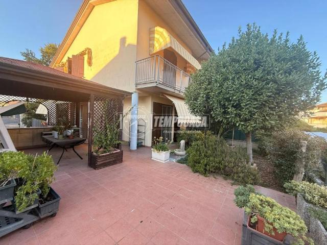 Villa in vendita a Gossolengo PC