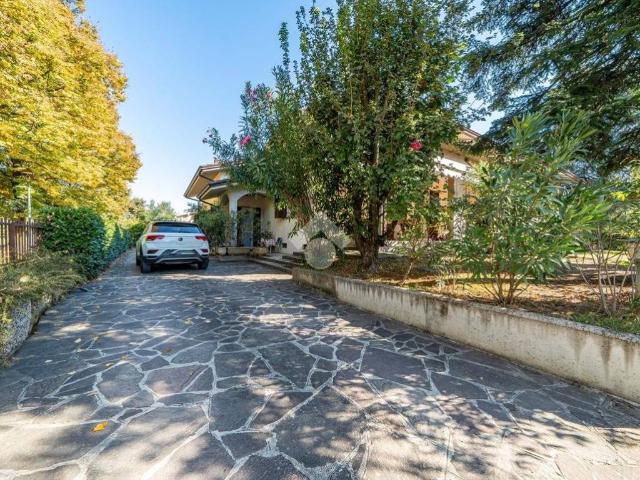 Villa in vendita a Gattatico RE