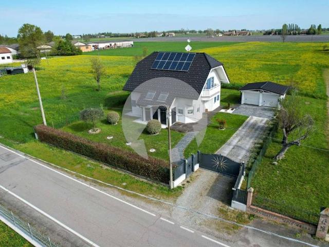 Villa in vendita a Gattatico RE