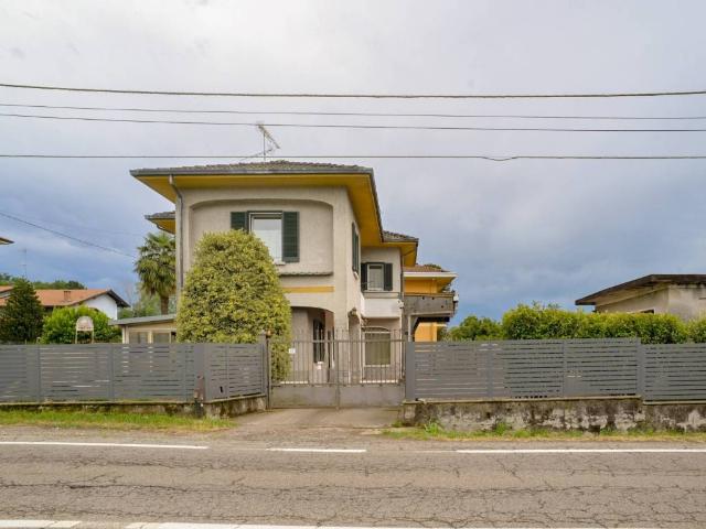 Villa in vendita a Gattico Veruno NO