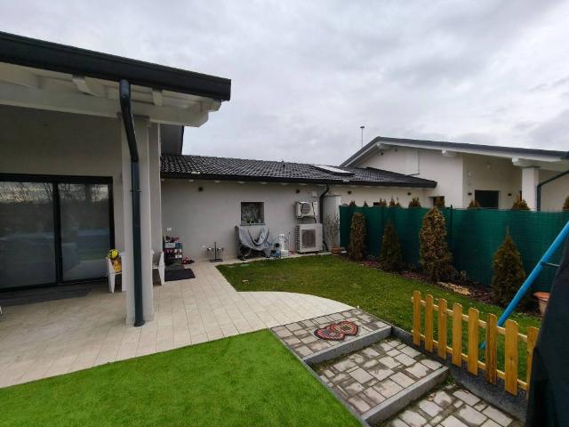 Villa in vendita a Gattico Veruno NO