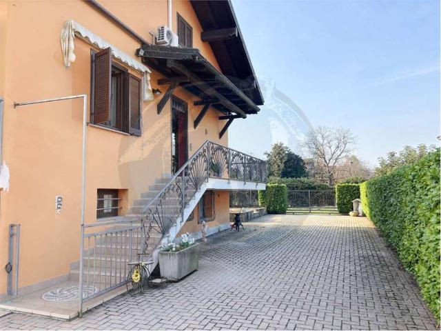 Villa in vendita a Gattico Veruno NO