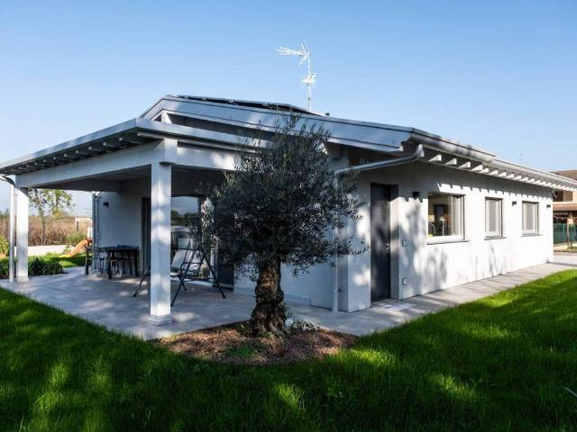 Villa in vendita a Gavardo BS