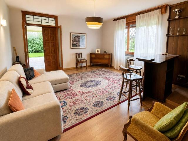 Villa in vendita a Gavardo BS