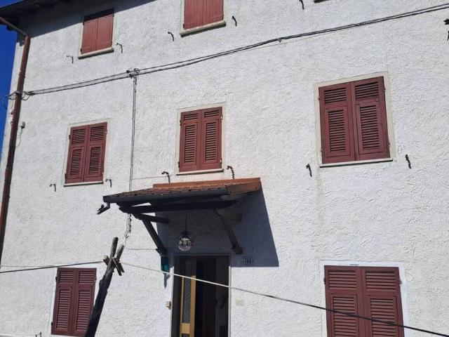 Villa in vendita a Gavi AL