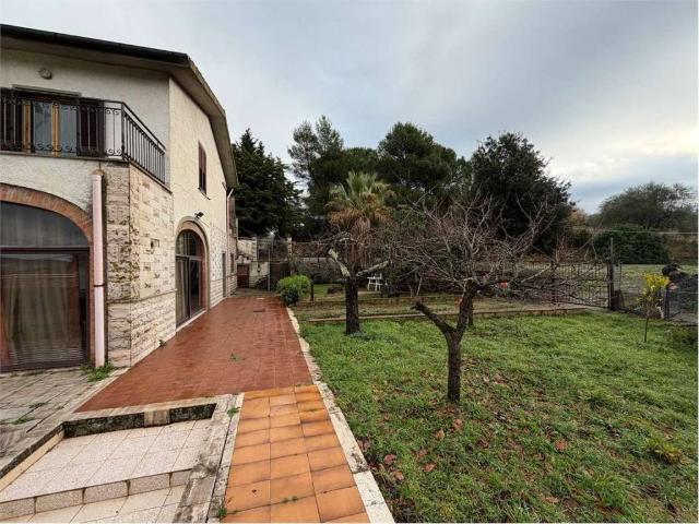 Villa in vendita a Gavorrano GR