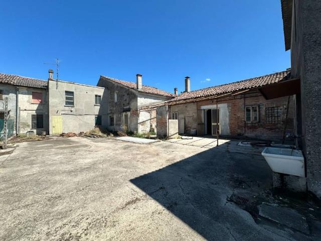 Villa in vendita a Gazzo Veronese VR
