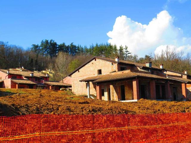 Villa in vendita a Gazzola PC