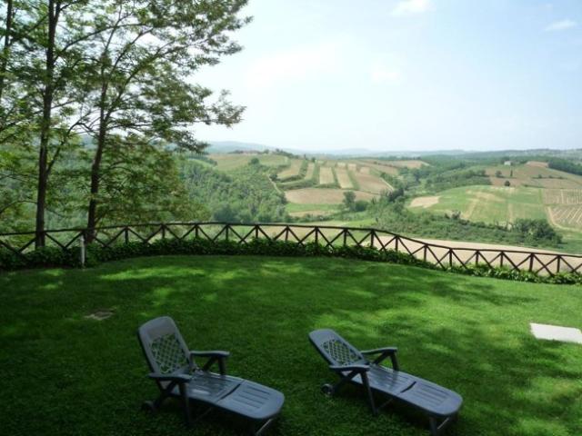 VILLA in VENDITA a GAIOLE IN CHIANTI di 5 vani