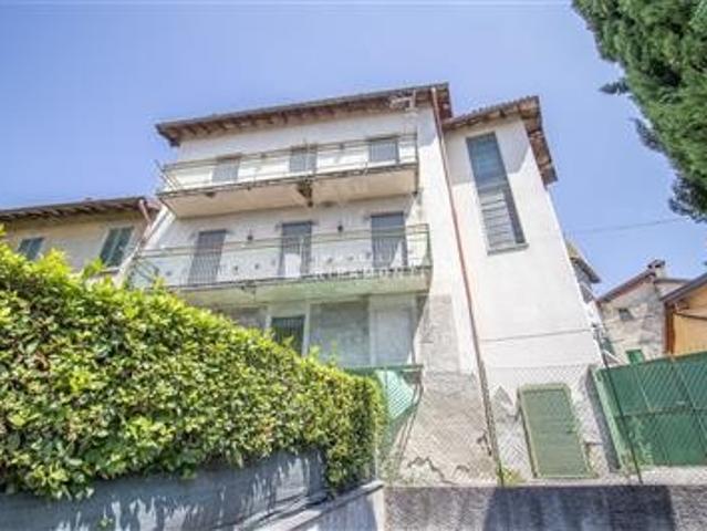 Villa in Vendita a Galbiate