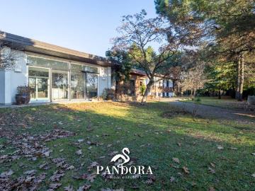 Villa in vendita a Gallarate VA
