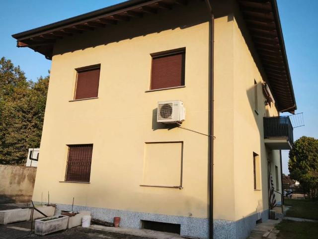 Villa in vendita a Gallarate VA