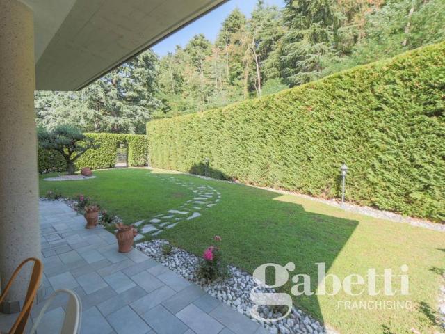 Villa in vendita a Gallarate VA