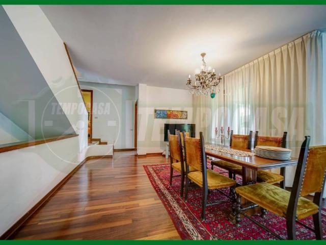 Villa in vendita a Gallarate VA