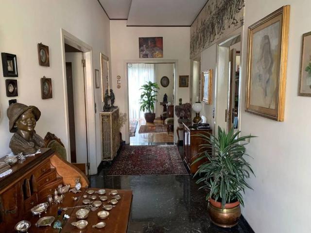Villa in vendita a Gallarate VA