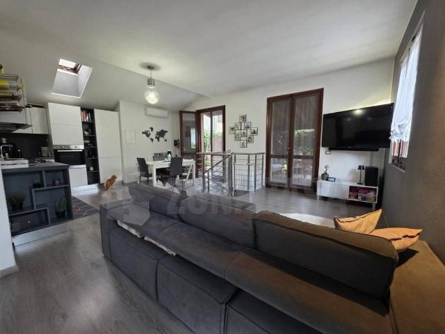 Villa in vendita a Gallarate VA
