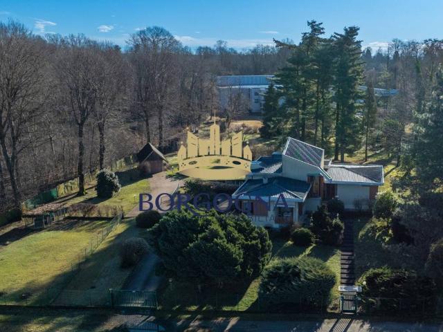 Villa in vendita a Gallarate VA
