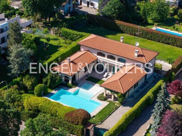 Villa in vendita a Gallarate