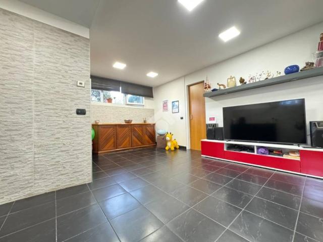 Villa in vendita a Galliate NO