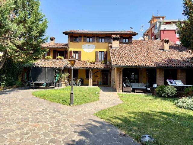 Villa in vendita a Galliate NO