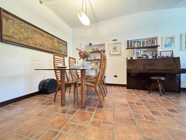 Villa in vendita a Galliate NO