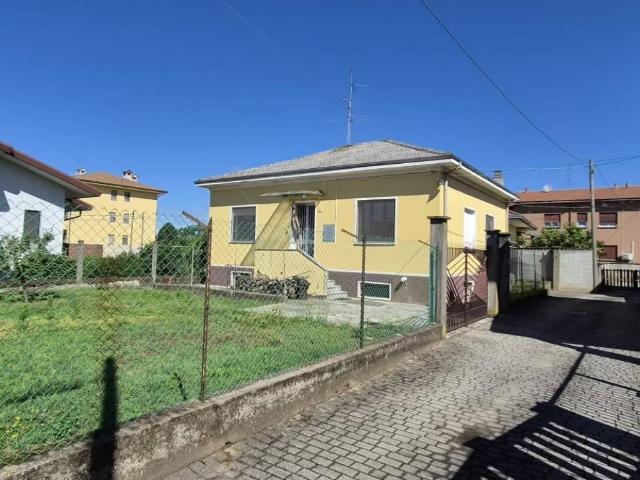 Villa in vendita a Galliate NO