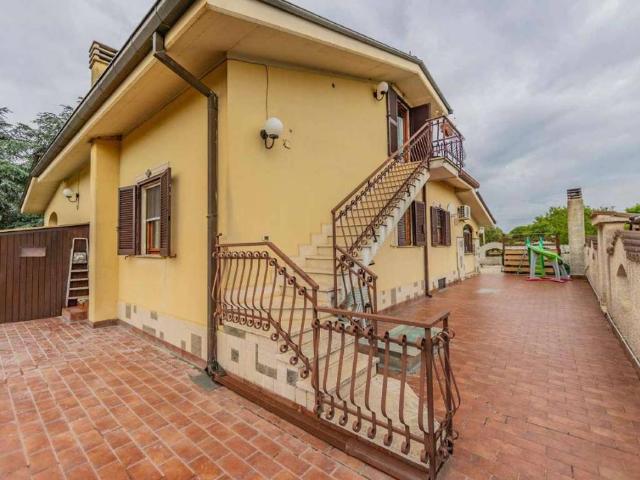 Villa in vendita a Gallicano nel Lazio RM