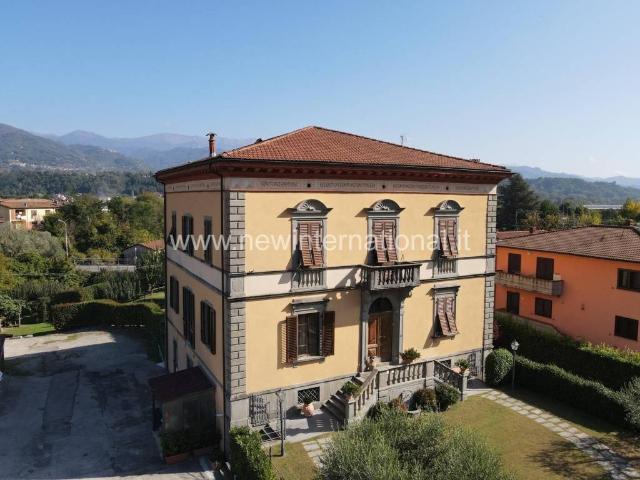 Villa in vendita a Gallicano LU