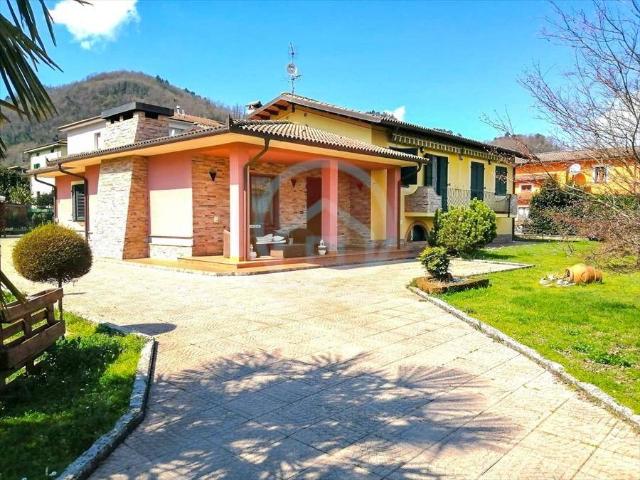 Villa in vendita a Gallicano LU