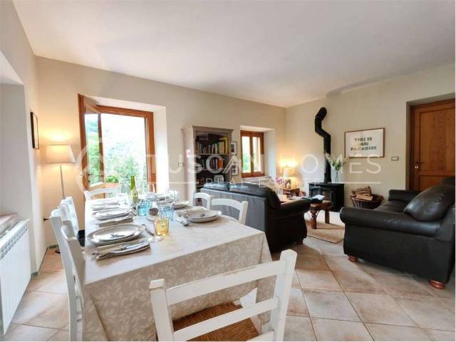 Villa in vendita a Gallicano LU