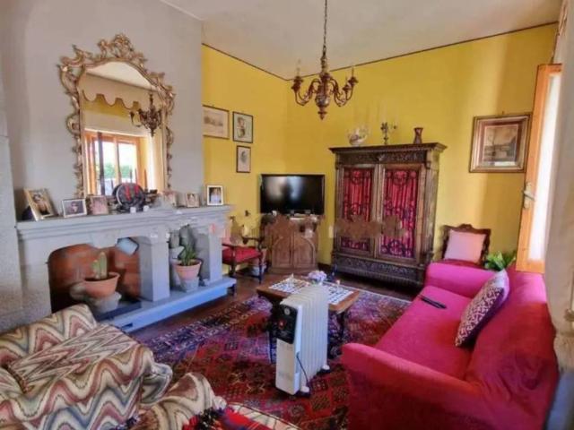 Villa in vendita a Gallicano LU