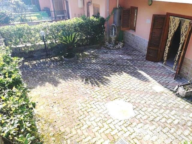 Villa in vendita a Galluccio CE